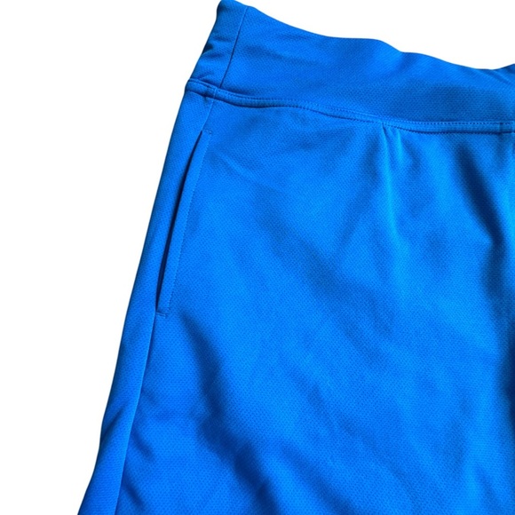 PGA TOUR Woman’s Airflux Solid Tummy Control 16" Golf Skort size L - Picture 6 of 8